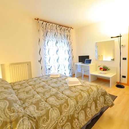 Bed And Breakfast La Sosta Ponte San Nicolò Zimmer foto