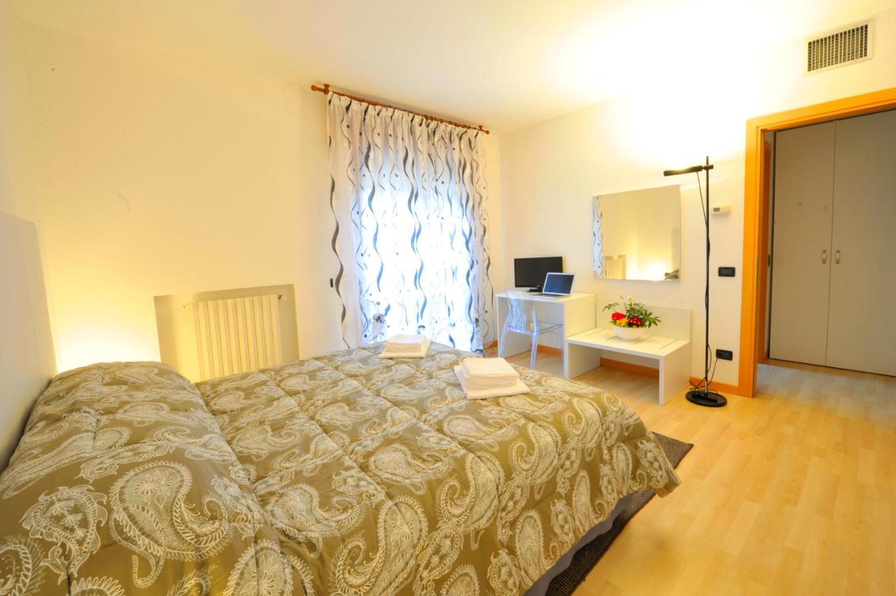 Bed And Breakfast La Sosta Ponte San Nicolò Zimmer foto